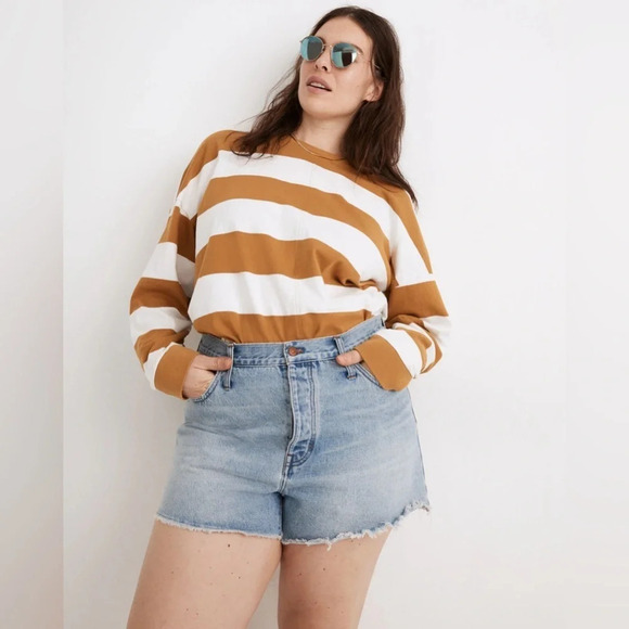 Madewell Women’s Relaxed Denim Shorts in Cedarcroft Wash - Size 29 - Picture 2 of 8